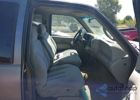 1999 GMC Sierra 1500 Sle z USA, uszkodzony, nr VIN 1GTEK19R9XR508089